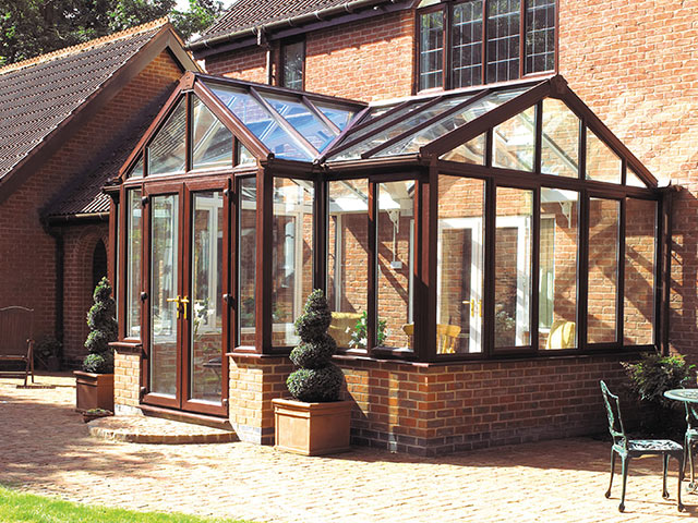 P & T Shaped Conservatories
